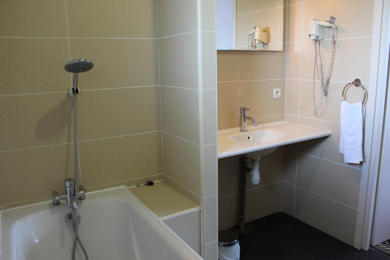 Hotel Fleur De Lys Hazebrouck Kültér fotó