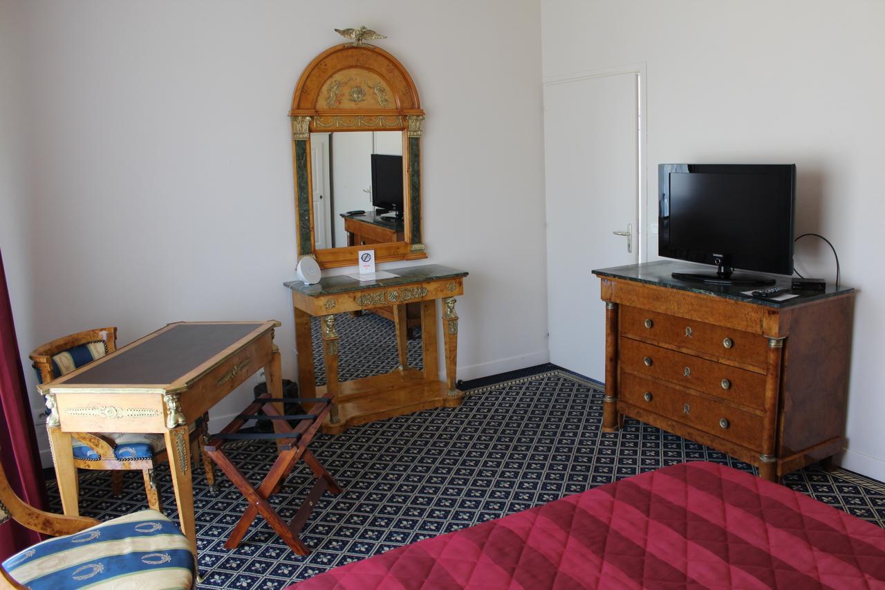 Hotel Fleur De Lys Hazebrouck Kültér fotó